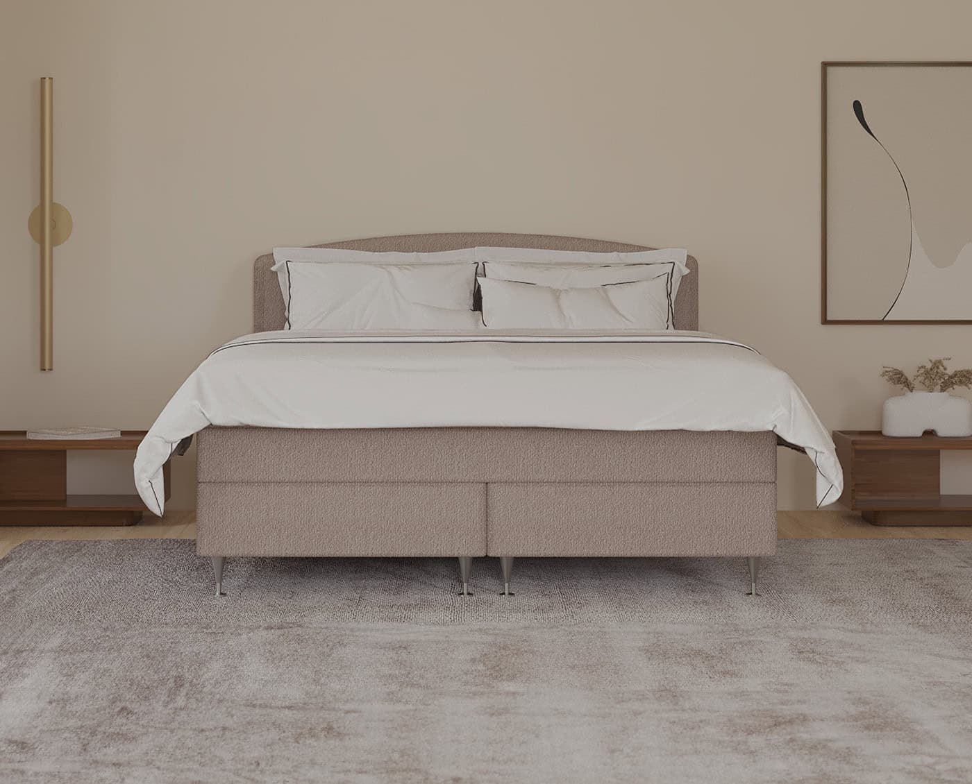 Elegantt håndlavet dobbeltseng i beige stoff med modern stil til soveværelse, tilpasset efter kundens ønsker med kvalitetsmaterialer.