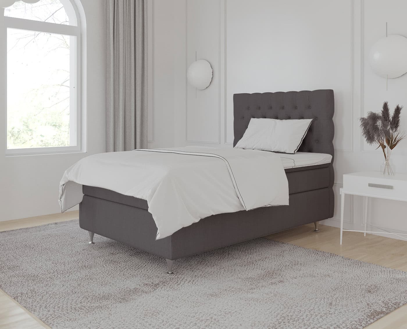 Unikt håndlavet sengerammer i moderne design, skabt af SengeSnedkeren, tilpasset efter kundens behov og stil. Perfekt til komfortabel søvn og elegant hjemmedesign.