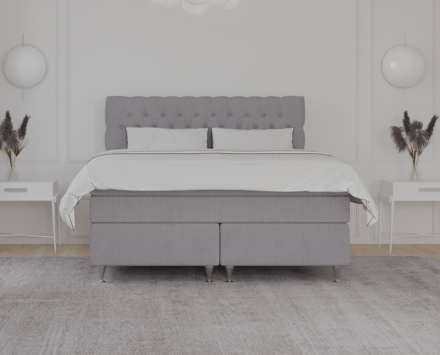 Elegantt og komfortabelt soveværelse med specialfremstillet seng i bløde grå nuancer, perfekt til moderne hjem og drømmeagtige nætter.